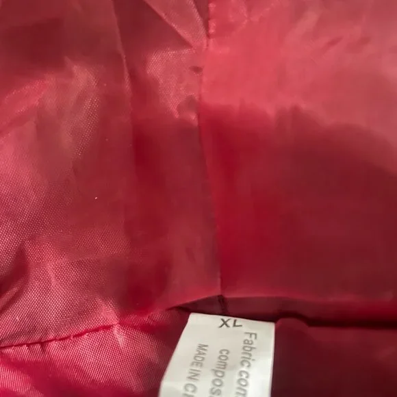 Harry Potter Gryffindor Robe - Picture 6 of 8